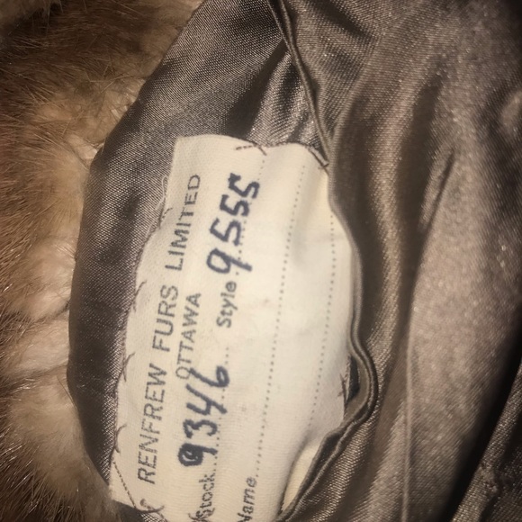 Renfrew Old fur coat.Made in Ottawa Ontario made of Canadian majestic mink - Picture 4 of 8